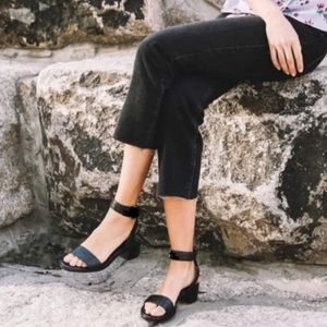 Frye Cindy Leather Sandal EUC